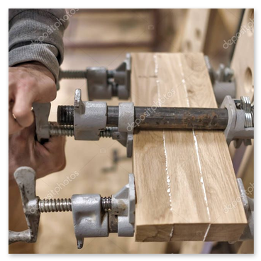 Incollaggio con strettoi su pannelli